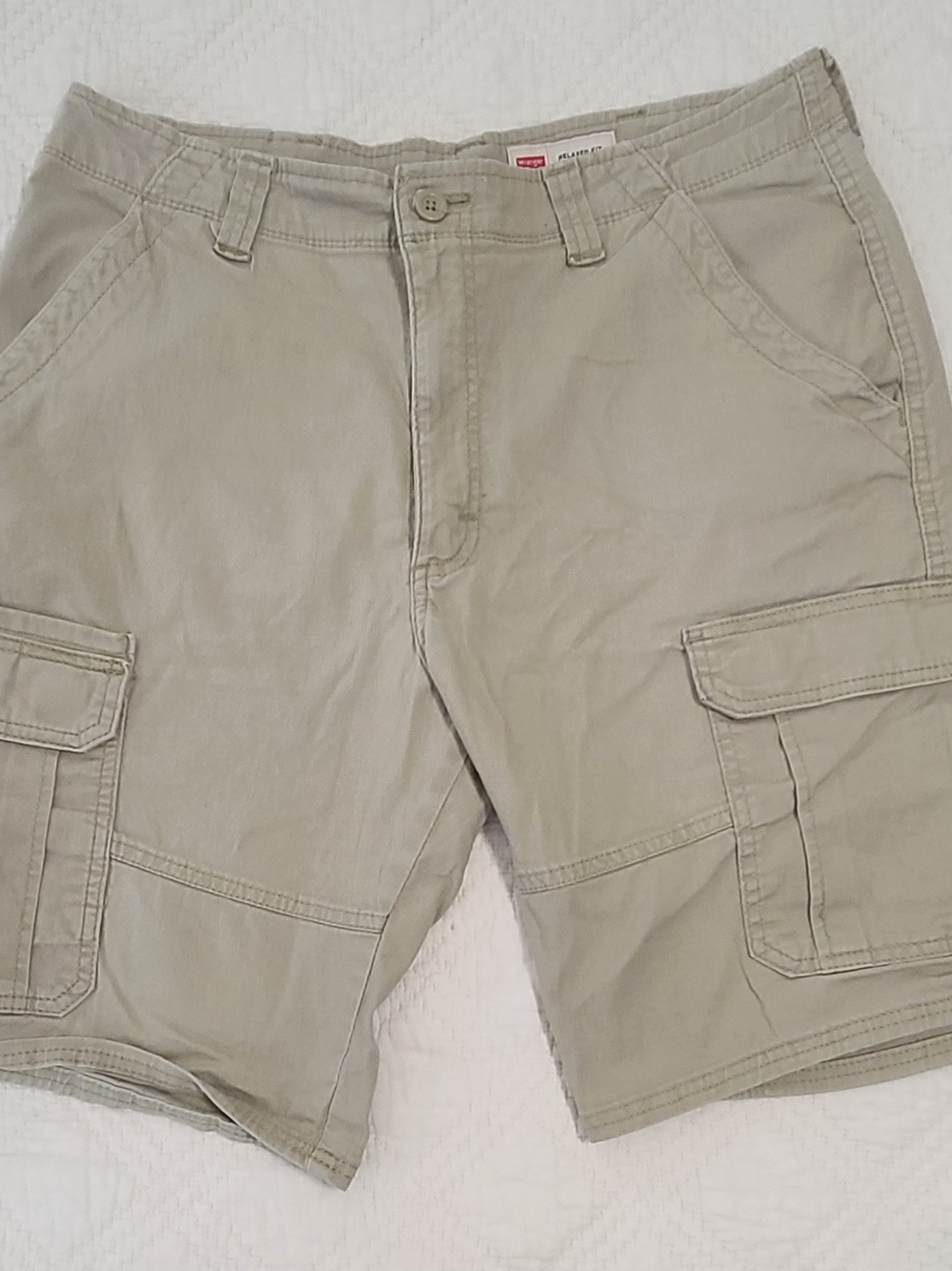 Wrangler Men's Cargo Shorts in Khaki
